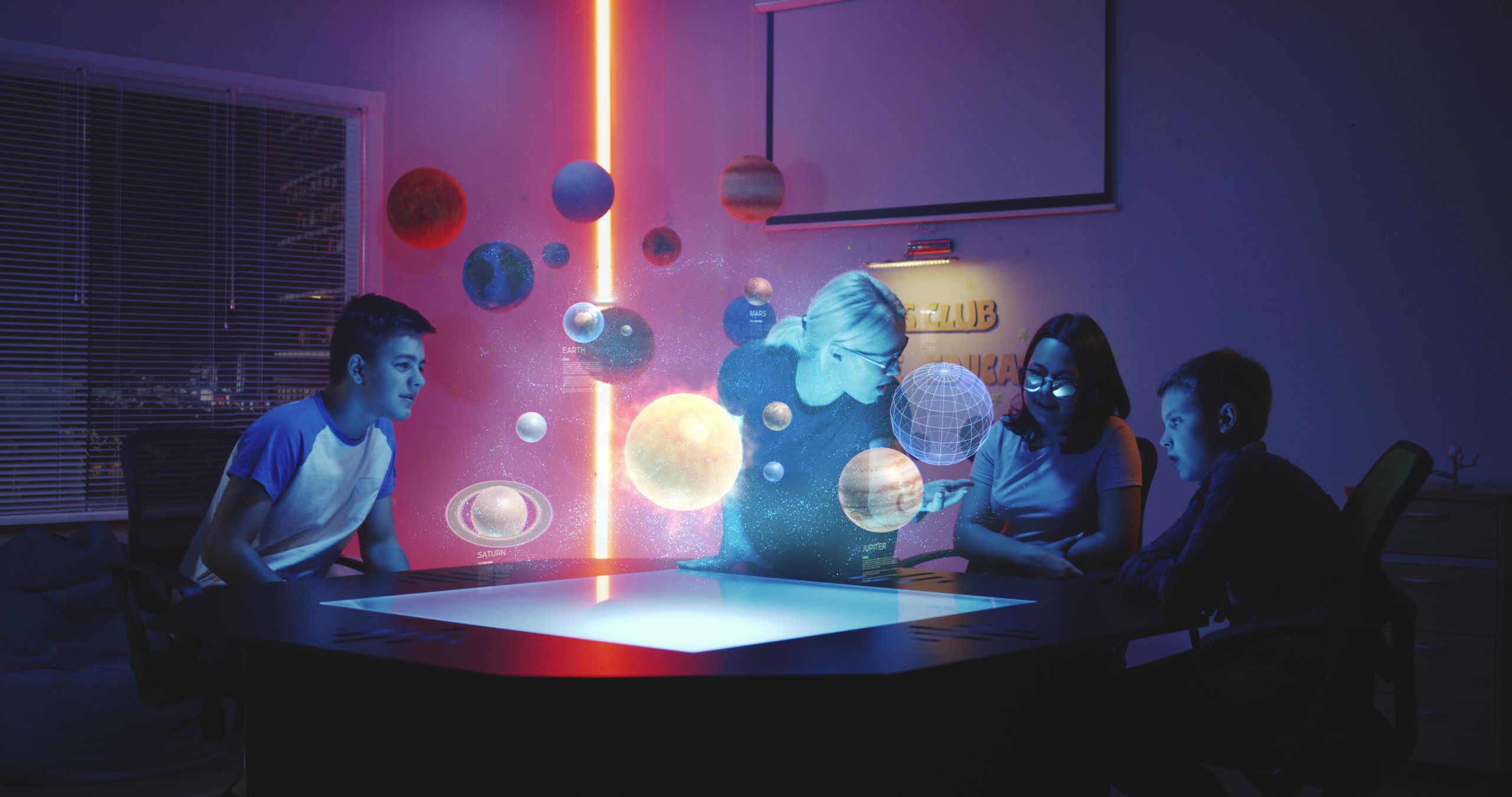 Medium,Shot,Of,Teacher,Explaining,To,Students,With,Holographic,Rendition
